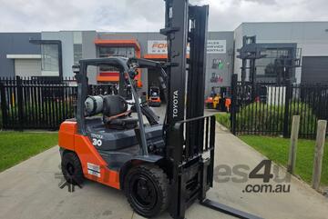 Toyota Forklift 3T Low Hours (Unit#:U1031)