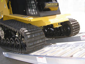 4500 kg (4.5 Tonne) Track Loader Aluminium Ramps - picture0' - Click to enlarge