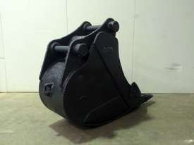 630MM TOOTHED TRENCHING BUCKET SUIT 16-25T EXCAVATOR D599 - picture1' - Click to enlarge