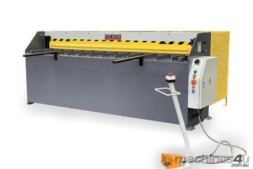 2470mm x 1.6mm Hydraulic Guillotine in 240Volt