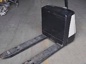 CROWN 20WP2020 Pallet Mover - picture0' - Click to enlarge