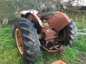 FORDSON TRACTOR E27N L Petrol/Kero - picture2' - Click to enlarge