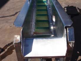 Incline Cleated Belt Conveyor. - picture0' - Click to enlarge