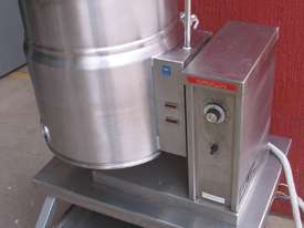 CROWN  E 10 TILTING KETTLE - picture0' - Click to enlarge