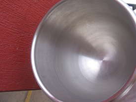 CROWN  E 10 TILTING KETTLE - picture2' - Click to enlarge
