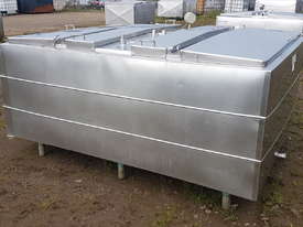 STAINLESS STEEL TANK, MILK VAT 2650 LT - picture1' - Click to enlarge