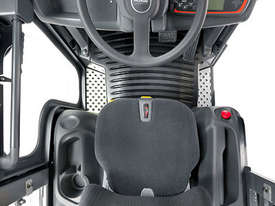 Linde Series 1191 W08 Electric Tow Tractors - picture0' - Click to enlarge