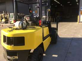 4.5T Counterbalance Forklift - picture2' - Click to enlarge