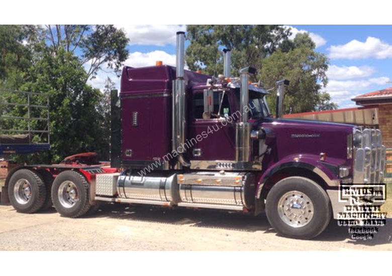 caption Western Star Heritage, 120ton rated, full engine rebuild.