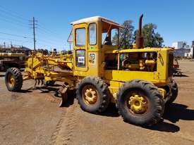 1964 Caterpillar 12E 21F Grader *CONDITIONS APPLY* - picture2' - Click to enlarge