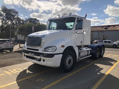 Freightliner, Columbia, Prime Mover