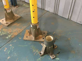 Miller Dura Hoist Safety System Pit Rescue Access Crane Lift Device - picture2' - Click to enlarge