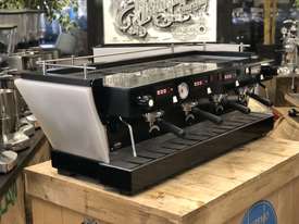 LA MARZOCCO FB70 4 GROUP ESPRESSO COFFEE MACHINE LINEA CLASSIC CAFE DUAL BOILER - picture1' - Click to enlarge
