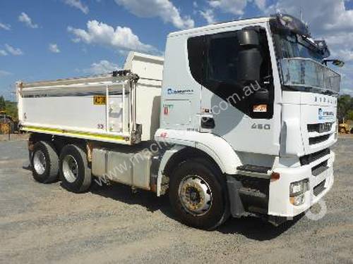 IVECO STRALIS Tipper Truck (T/A)