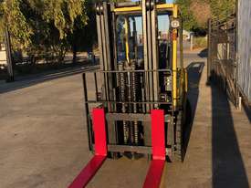 3.5T Diesel Counterbalance Forklift - picture2' - Click to enlarge