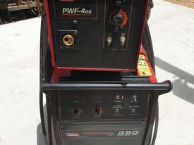 Lincoln PowerPlus II 350 Mig Welder - picture0' - Click to enlarge