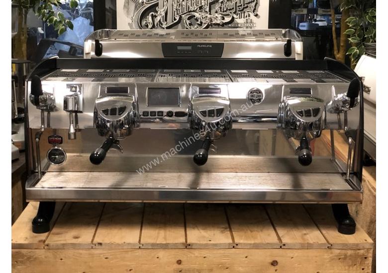 Used Victoria Arduino VICTORIA ARDUINO BLACK EAGLE VOLUMETRIC 3 GROUP