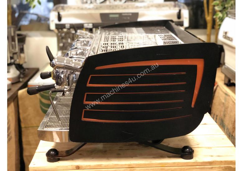 Used Victoria Arduino VICTORIA ARDUINO BLACK EAGLE VOLUMETRIC 3 GROUP