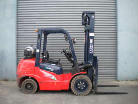HELI 3.5t COUNTER BALANCED FORKLIFT  - picture0' - Click to enlarge