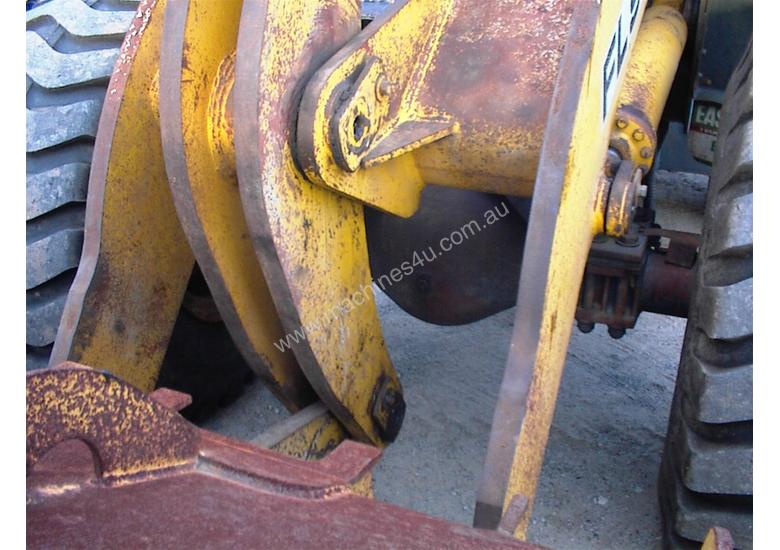 caption Wheel loader Foton FL958G