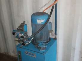 3 phase hidrolic power pack  - picture0' - Click to enlarge