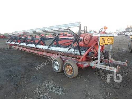 MASSEY FERGUSON 9518 Header