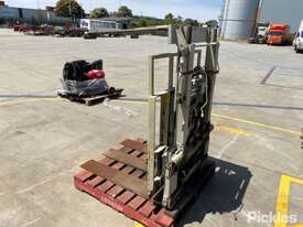 Circa 2008 Cascade 45FPL Forklift Attachment Tyne Length: 1,070mm, Item Is In A Used Condition, Unkn - picture0' - Click to enlarge