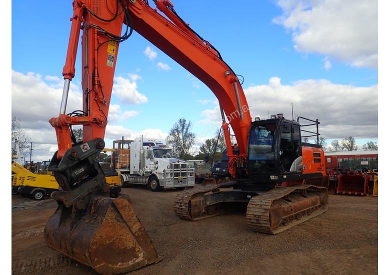 Used 2017 Hitachi Hitachi ZX290LC-5 Excavator Excavator in , - Listed ...