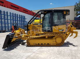 CATERPILLAR D3K XL Bulldozer Stick Rake fitted DOZCATK - picture1' - Click to enlarge