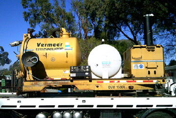 E-550 Vermeer vac unit , 35hp deutz powered water tank and vac tank