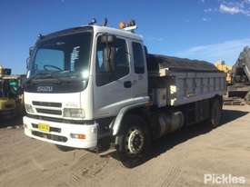 2007 Isuzu FVD950 - picture2' - Click to enlarge