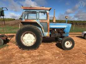 Ford 5000 Cab Tractor - picture0' - Click to enlarge