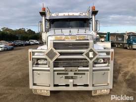 2015 Mack Superliner CLXT - picture1' - Click to enlarge