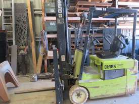 Forklift, Clark 3 wheel electric counter balance TMG18 - picture0' - Click to enlarge
