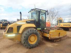 Caterpillar CP663E Padfoot Roller - picture1' - Click to enlarge