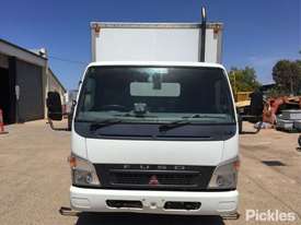 2005 Mitsubishi Canter 7/800 - picture1' - Click to enlarge