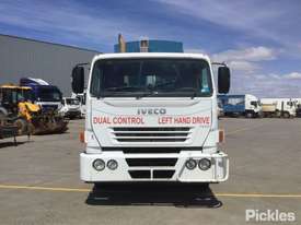 2009 Iveco Acco 2350 - picture1' - Click to enlarge