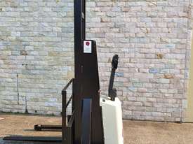 Crown 20MT Electric walkie stacker. 3.9m lift height - picture1' - Click to enlarge