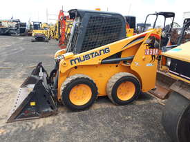 Near New Mustang Skid Steer! - picture1' - Click to enlarge