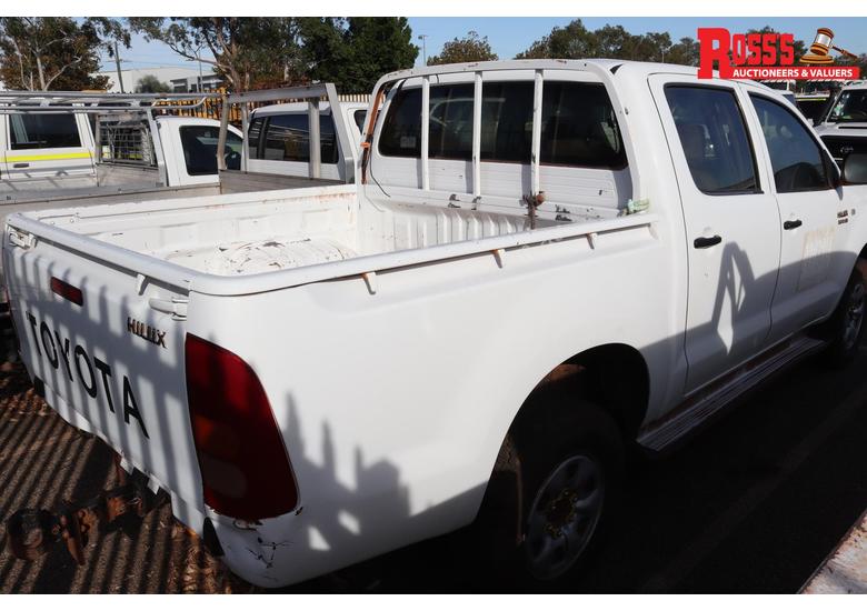 Buy Used 2005 Toyota HILUX 150 Utes in , - Listed on Machines4u