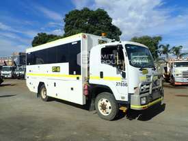 2010 Isuzu FSS550 4X4 26 Seater Bus - picture0' - Click to enlarge