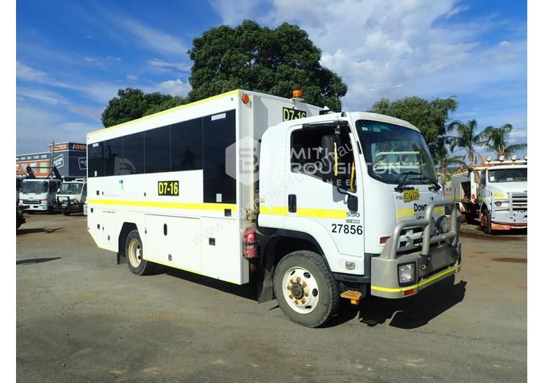 caption 2010 Isuzu FSS550 4X4 26 Seater Bus