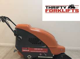 NEW NEVER USED  F10 SP500 COMPACT SWEEPER IDEAL FOR INDOOR COMPACT AREAS   - picture2' - Click to enlarge