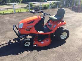 Kubota T2380 Ride on Mower - picture0' - Click to enlarge