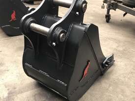 Roo attachments 4.5T-5.5T Trenching Bucket 450mm - picture1' - Click to enlarge