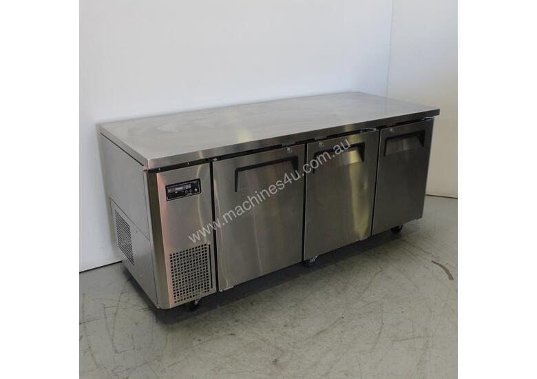 caption Austune KUF18-3 Undercounter Freezer