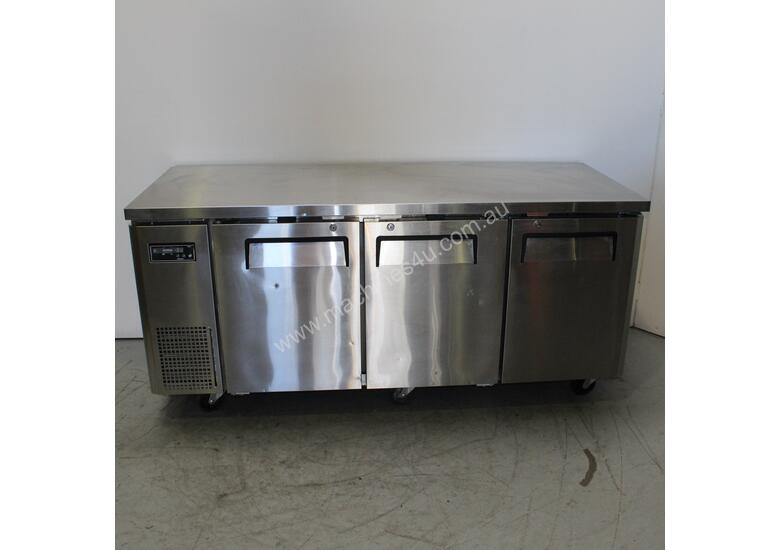 caption Austune KUF18-3 Undercounter Freezer