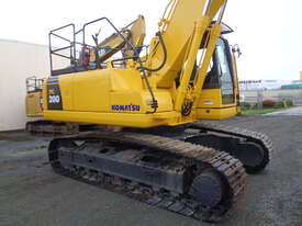 Komatsu PC200-8N1 - picture2' - Click to enlarge