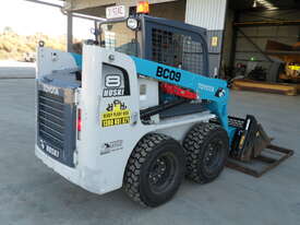 Toyota 5SDK8 Skid Steer Loader for Hire - picture0' - Click to enlarge