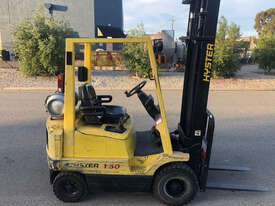 Forklift Hyster H1-50XM 1.5 Tonne Gas Auto - picture2' - Click to enlarge